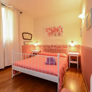 bb-like-romeo.hotelinveneto.com/
